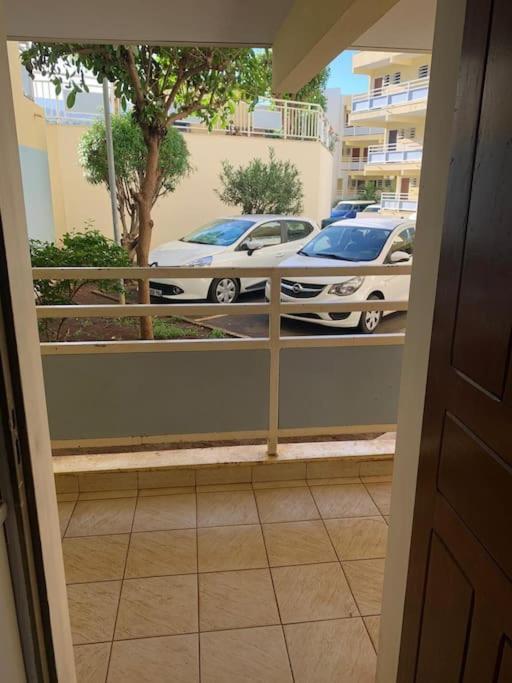 Petit Prix Et Grand Confort A Saint Gilles Les Bains Zewnętrze zdjęcie